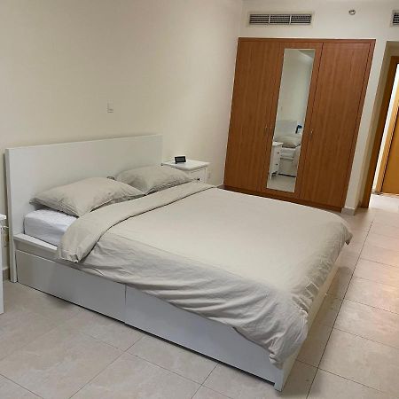 Metro Premium Location Spacious 2 Bedroom Apartment Right Next To The Metro 두바이 외부 사진
