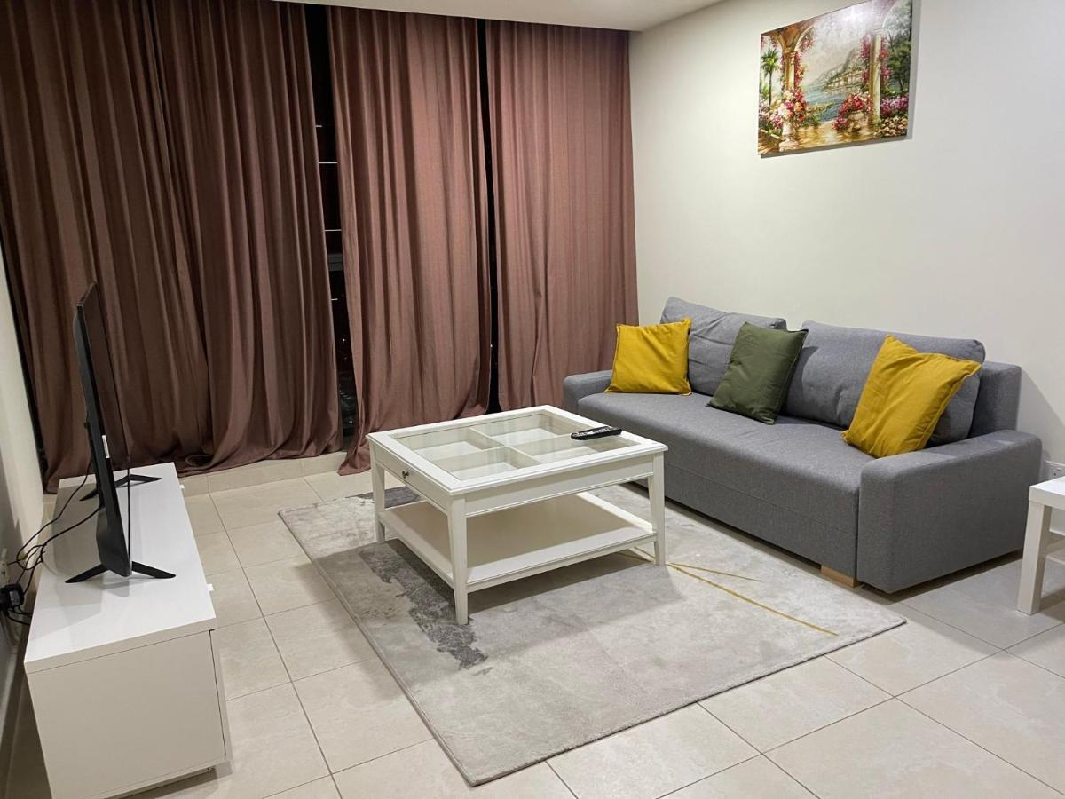 Metro Premium Location Spacious 2 Bedroom Apartment Right Next To The Metro 두바이 외부 사진